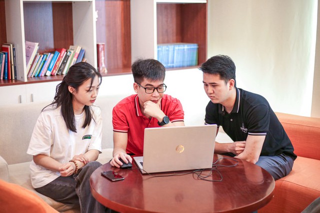 Người h&ugrave;ng thầm lặng tr&ecirc;n kh&ocirc;ng gian mạng - Ảnh 3.