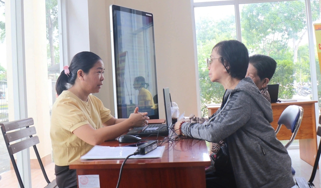 Quy định mới của TP.HCM về chi thu nhập tăng thêm cho cán bộ- Ảnh 1. Quy định mới của TP.HCM về chi thu nhập tăng thêm cho cán bộ- Ảnh 1.