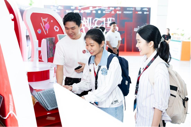 LG Campus Ambassador 2025 - hành trình gắn kết thế hệ trẻ qua chuỗi hoạt động sôi nổi- Ảnh 2. LG Campus Ambassador 2025 - hành trình gắn kết thế hệ trẻ qua chuỗi hoạt động sôi nổi- Ảnh 2.