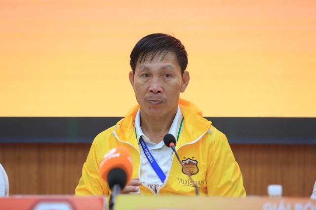 HLV HAGL chỉ mong hòa mà còn không được, HLV Lê Huỳnh Đức nói điều cực sốc về Tiến Linh- Ảnh 2. HLV HAGL chỉ mong hòa mà còn không được, HLV Lê Huỳnh Đức nói điều cực sốc về Tiến Linh- Ảnh 2.