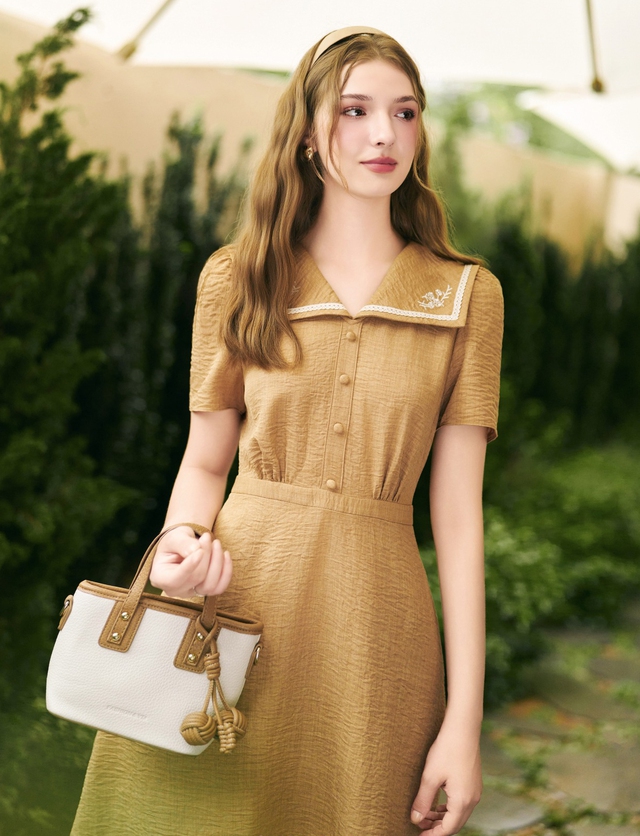 Gam màu nâu trong veo đại diện cho mùa thu - Ảnh 1.