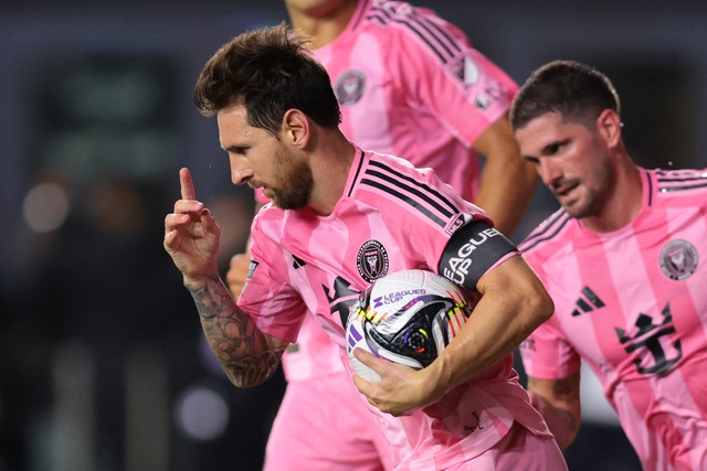 Messi lập cú đúp ‘tuyệt đối điện ảnh’, Inter Miami vào chung kết Leagues Cup ngoạn mục - Ảnh 1. Messi lập cú đúp ‘tuyệt đối điện ảnh’, Inter Miami vào chung kết Leagues Cup ngoạn mục - Ảnh 1.