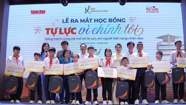 Ra mắt học bổng Tự lực vì chính tôi cho con em có người thân hiến tạng- Ảnh 2. Ra mắt học bổng Tự lực vì chính tôi cho con em có người thân hiến tạng- Ảnh 2.