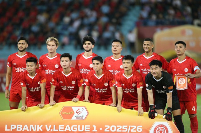 Đằng sau toan tính ‘lạ’ của HLV Kim Sang-sik ở vị trí thủ môn- Ảnh 1.