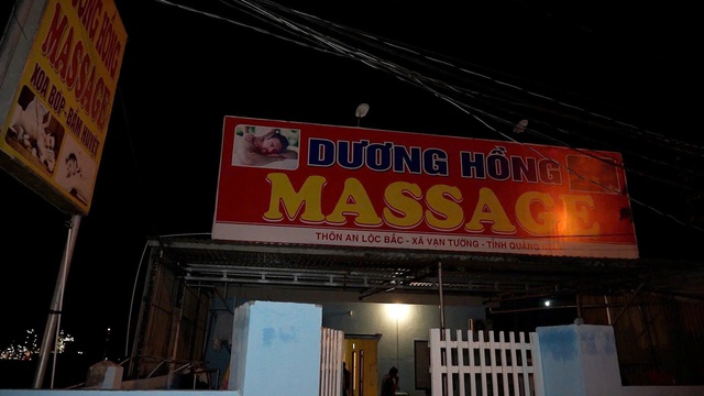 Quảng Ngãi: Đột kích cơ sở massage, triệt phá ổ mại dâm tinh vi - Ảnh 1.