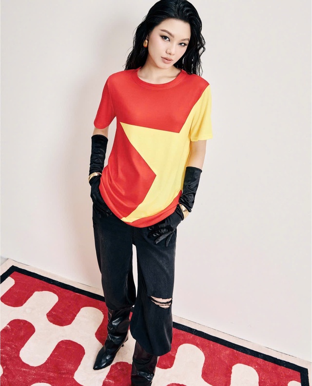 Lan tỏa tinh thần Việt qua những bộ trang phục thời trang mùa lễ- Ảnh 1. Lan tỏa tinh thần Việt qua những bộ trang phục thời trang mùa lễ- Ảnh 1.