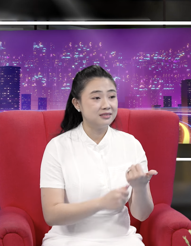 Vợ kém 30 tuổi của Lê Huỳnh bức xúc kể chuyện bị xâm phạm đời tư - Ảnh 2.