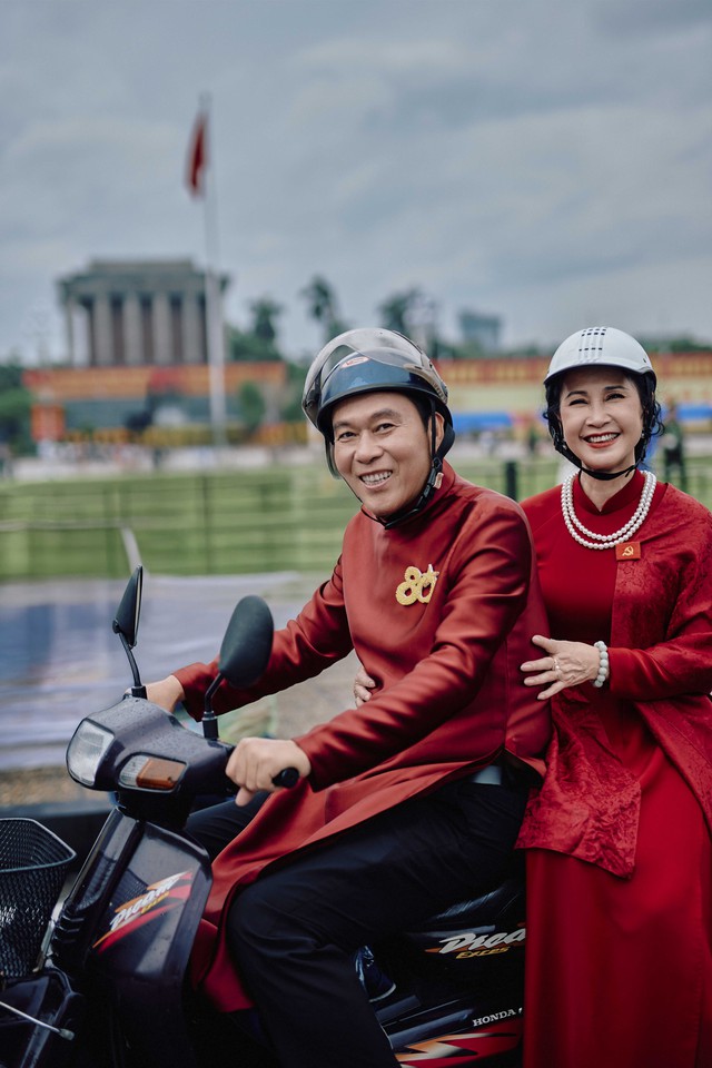 Vợ chồng nghệ sĩ Lan Hương, Đỗ Kỷ 'g&acirc;y sốt' khi t&aacute;i hiện ảnh cưới xưa- Ảnh 3.