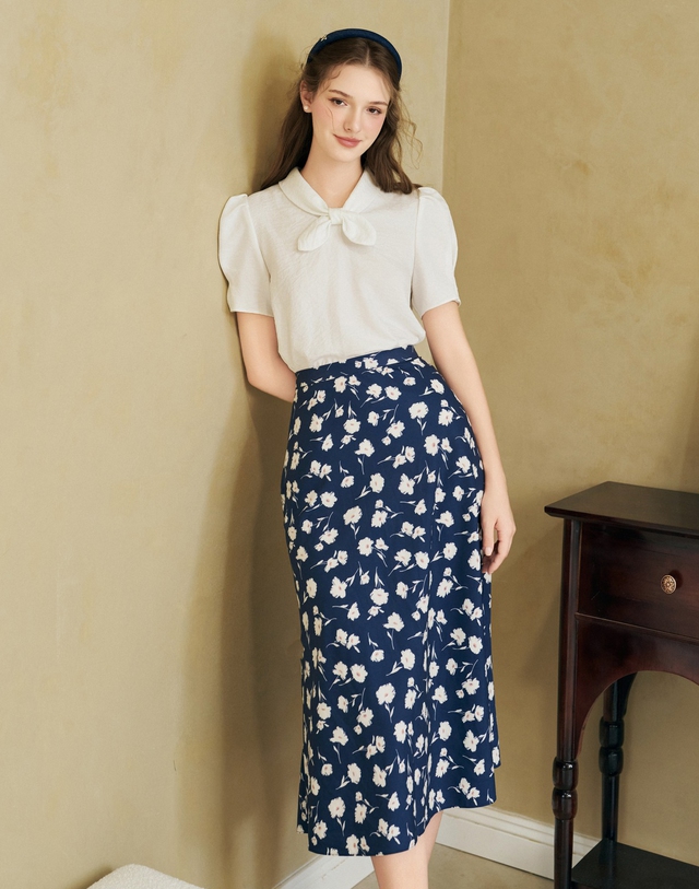 Không bao giờ hết mốt khi diện cặp đôi áo và chân váy- Ảnh 3. Không bao giờ hết mốt khi diện cặp đôi áo và chân váy- Ảnh 3.