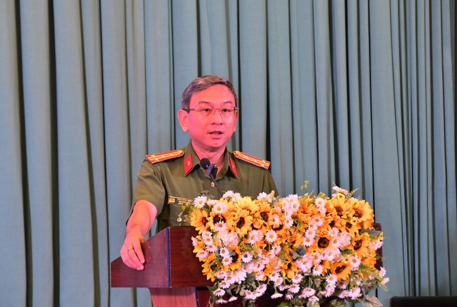 

Đại tá Trần Hồng Minh, Phó giám đốc Công an TP.HCM, phát biểu tại chương trình  