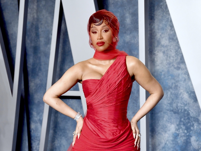 Video hầu tòa của Cardi B làm 'dậy sóng' mạng xã hội - Ảnh 3.