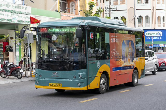 TP.HCM: Công ty Phương Trang miễn phí vé xe buýt nhân dịp lễ Quốc khánh 2.9 - Ảnh 1.