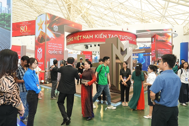 Masterise Group ghi dấu ấn tại Triển lãm Thành tựu Đất nước 2025- Ảnh 5. Masterise Group ghi dấu ấn tại Triển lãm Thành tựu Đất nước 2025- Ảnh 5.