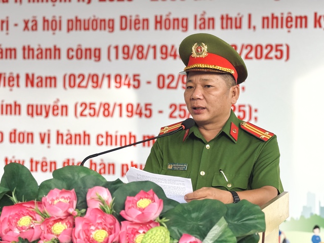 TP.HCM: Phường Diên Hồng mạnh tay xử lý lấn chiếm vỉa hè, lòng đường - Ảnh 3.