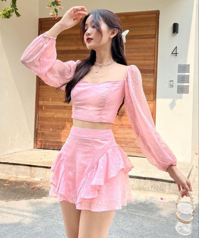 Nét dịu dàng ẩn mình sau sắc hồng rực rỡ- Ảnh 8.