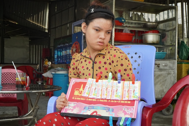 Cháu vua Thành Thái bị bại não: Vượt lên nghịch cảnh- Ảnh 1.