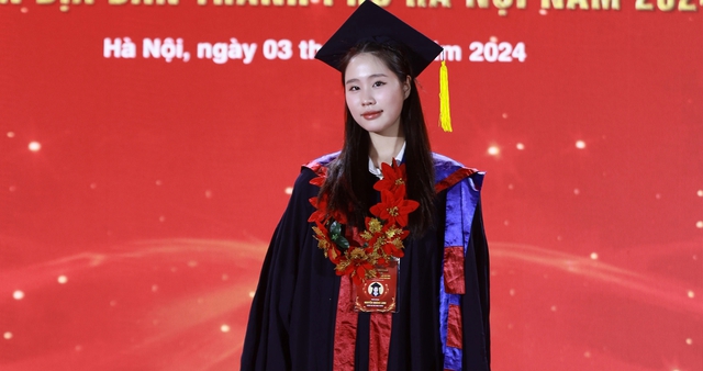 Cô gái xinh đẹp nhận 4 học bổng du học châu Âu trị giá 5 tỉ đồng  - Ảnh 2.