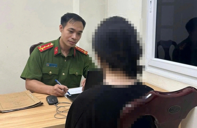 Chiêu lừa 'bắt cóc online': Cảnh báo nhiều nhưng vì sao vẫn có người 'sập bẫy'? - Ảnh 2.