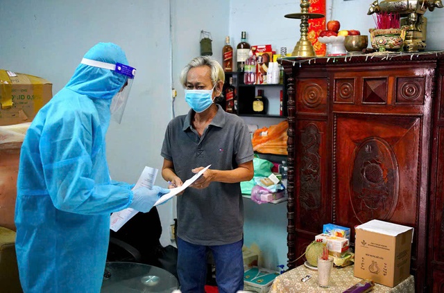 Nghề mai táng ở TP.HCM: 'Mùa dịch Covid-19, cái chết nó khác'- Ảnh 3.