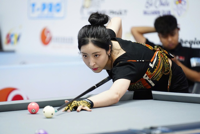 Billiards: Người đẹp H&agrave;n Quốc g&acirc;y ấn tượng, thắng cơ thủ nam tại TP.HCM- Ảnh 1.
