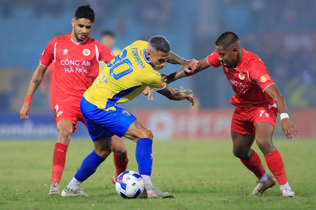 CLB H&agrave; Nội lạc l&otilde;ng trong nh&oacute;m ứng vi&ecirc;n v&ocirc; địch V-League- Ảnh 1.