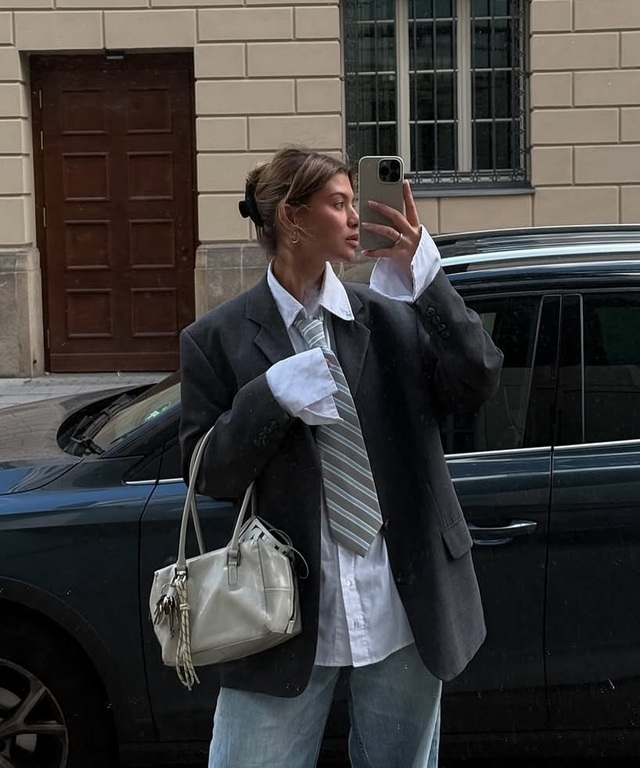 Quần jeans ống rộng, diện thế nào cũng chất- Ảnh 7.