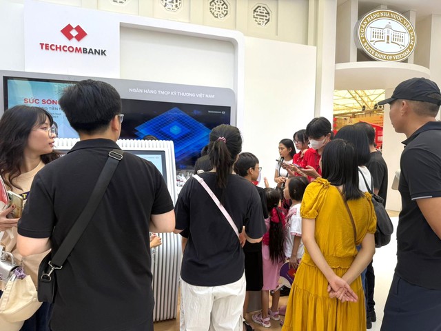 Techcombank trong mùa đại lễ: tự hào sống cùng thời khắc lịch sử - Ảnh 4.