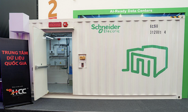 Trải nghiệm trung tâm dữ liệu container của Schneider Electric tại Triển lãm thành tựu đất nước 2025 - Ảnh 2.