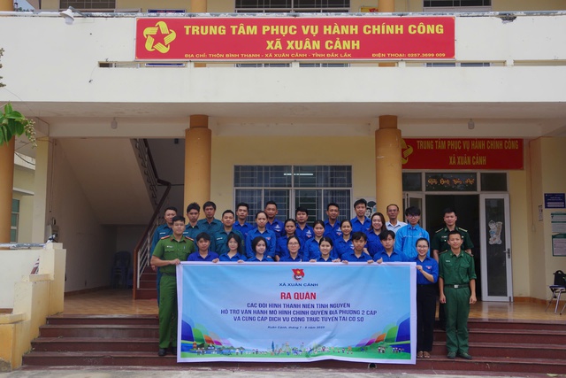 Giữ Tổ quốc bình yên: Thượng úy trẻ giữ bình yên cho làng biển Xuân Cảnh- Ảnh 3. Giữ Tổ quốc bình yên: Thượng úy trẻ giữ bình yên cho làng biển Xuân Cảnh- Ảnh 3.