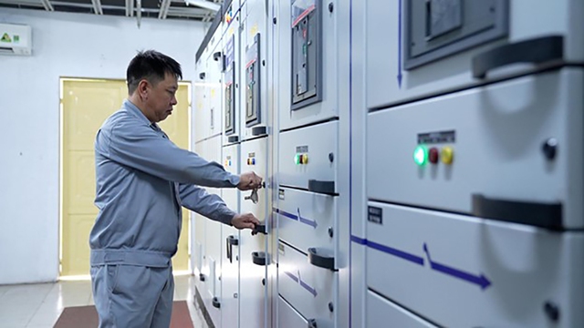 Nh&acirc;n vi&ecirc;n y tế hạnh ph&uacute;c - bệnh nh&acirc;n nhận trọn y&ecirc;u thương- Ảnh 4.