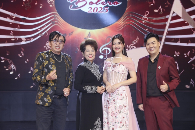 C&ocirc; g&aacute;i cao 1,77m h&aacute;t bolero khiến Kha Ly nghẹn ng&agrave;o - Ảnh 2.