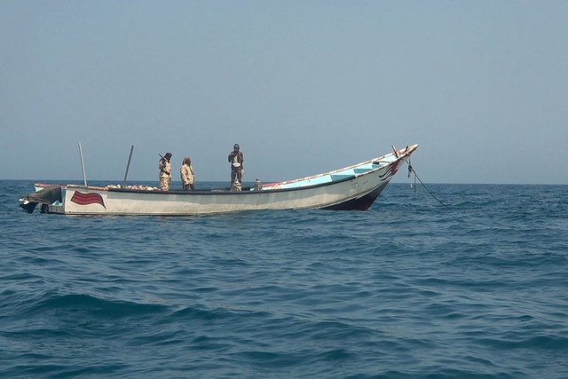 Lật thuyền chở người di cư ở biển Yemen, hơn 140 người nghi đã chết - Ảnh 1.