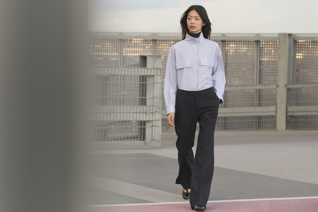 Trang phục đẹp, hiện đại và tỏa sáng trong từng nhịp bước- Ảnh 8.