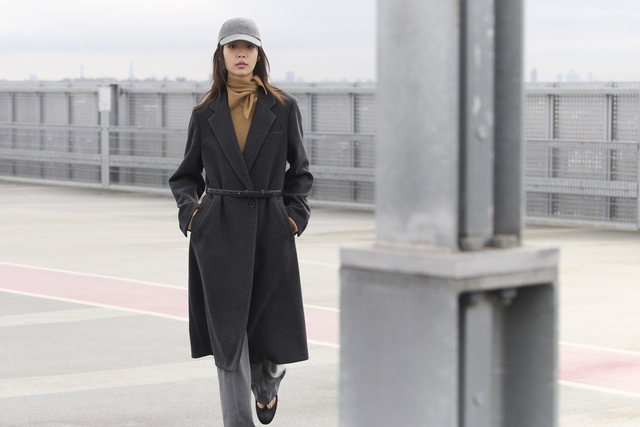 Trang phục đẹp, hiện đại và tỏa sáng trong từng nhịp bước- Ảnh 15.