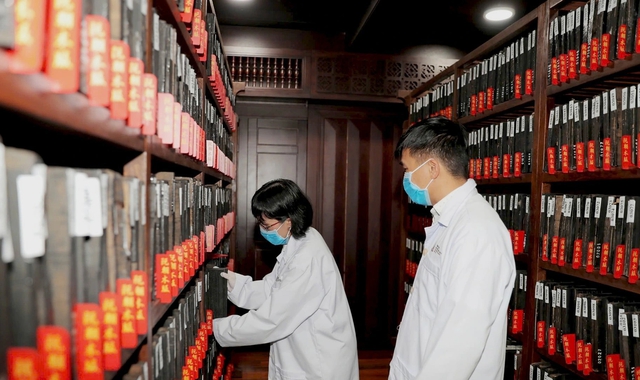 Trích dẫn sai, xuyên tạc nội dung tài liệu lưu trữ có thể bị phạt 30 triệu  - Ảnh 1.