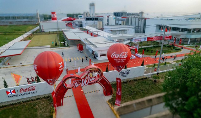 Coca-Cola khánh thành nhà máy tại Tây Ninh: gắn kết doanh nghiệp FDI và địa phương - Ảnh 1.