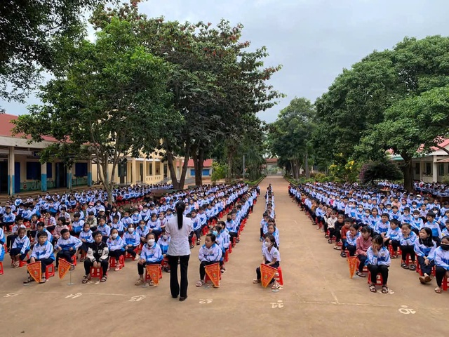 'Trường học xanh' bắt đầu từ công tắc nhỏ - Ảnh 3.