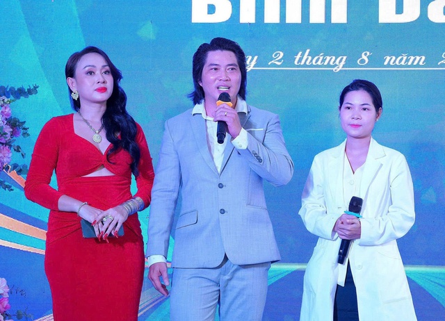 Doanh nhân Nguyễn Văn Bình: Khách hàng không phải là thượng đế mà là người thân- Ảnh 1.