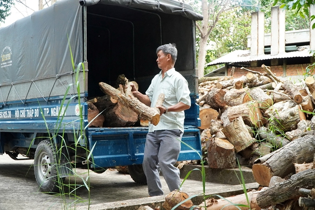 Chuyện tử tế: Người giữ lửa cho bếp ăn từ thiện - Ảnh 1.