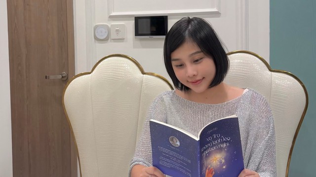 Uyên Hồ gửi quà tri ân và mời độc giả cùng lan tỏa ánh sáng qua video - Ảnh 2.