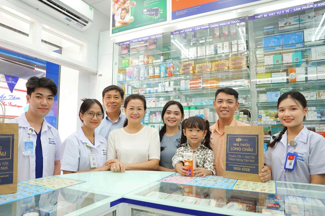 2.222 nhà thuốc Long Châu - Một sứ mệnh 'Vì một Việt Nam khỏe mạnh hơn'- Ảnh 2.