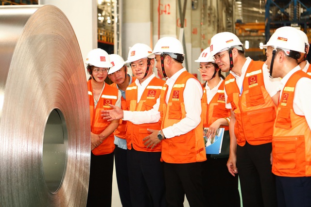 Tập đo&agrave;n Hoa Sen sản xuất th&agrave;nh c&ocirc;ng t&ocirc;n si&ecirc;u bền Hoa Sen Mag Shield - Ảnh 5.