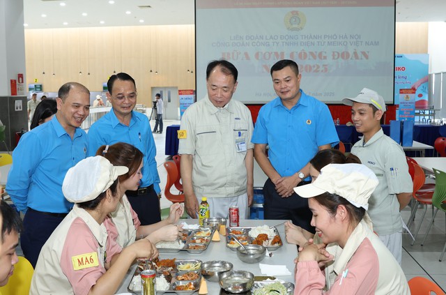 Hơn 2,1 triệu người lao động tham gia "Bữa cơm Công đoàn" năm 2025   - Ảnh 1.
