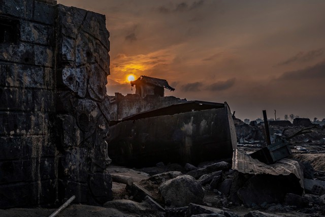 V&igrave; sao phim Mưa đỏ tạo c&uacute; nổ doanh thu ấn tượng tại ph&ograve;ng v&eacute;? - Ảnh 2.