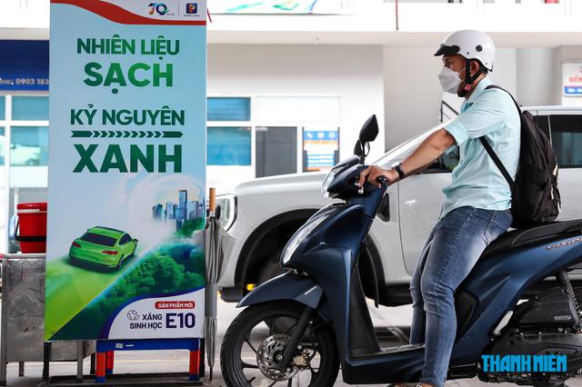 Giá xăng dầu hôm nay 3.8.2026: Giảm mạnh - Ảnh 1.