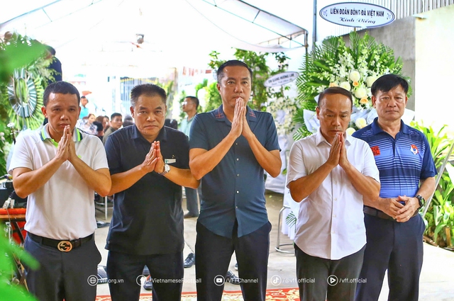 ‘Đêm trắng’ cuối cùng bên trọng tài Trần Đình Thịnh, VFF thay đổi thời gian tập huấn- Ảnh 3.
