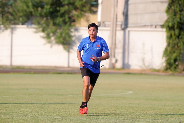 CLB Công an TP.HCM chấm ngoại binh triệu USD, nhắm đến con trai danh thủ M.U- Ảnh 3.