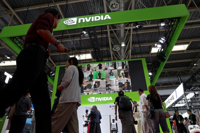Mỹ truy tố 2 công dân Trung Quốc nghi tuồn lậu chip Nvidia về nước- Ảnh 1.