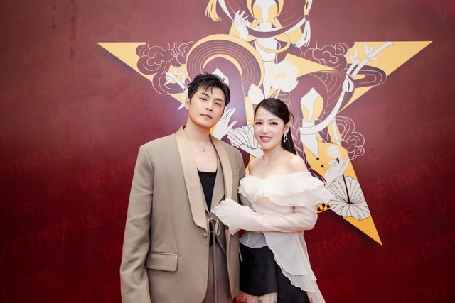 Puka khoe dáng thon gọn, tiết lộ sự thay đổi sau khi sinh con - Ảnh 1.