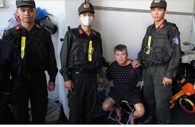 Công an Lâm Đồng triệt phá nhóm cho vay lãi nặng thu lãi 'khủng' ở Phan Thiết - Ảnh 3.